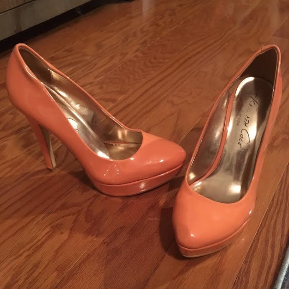 Beautiful Kenneth Cole Heels/Pumps
